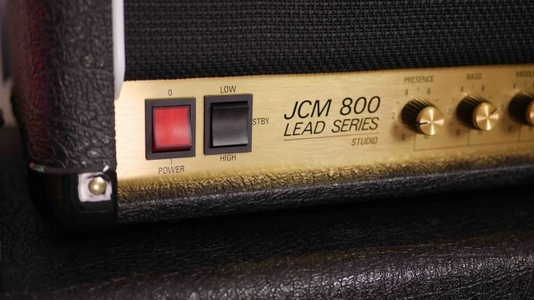 Amplifiers that don't need pedals